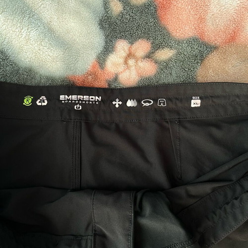 Emerson swimwear like new, black, size XL