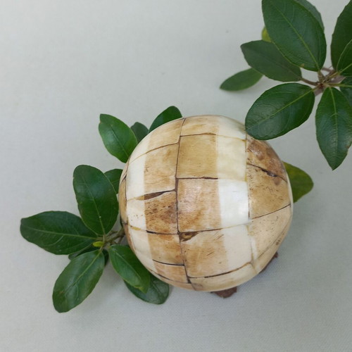 Ethnic vintage decorative spheres set, like new, handmade natural materials