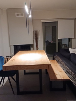 Τραπέζι σαλονιού σαν καινούργιο, 4 ρόλερ και σύνθεση τοίχου