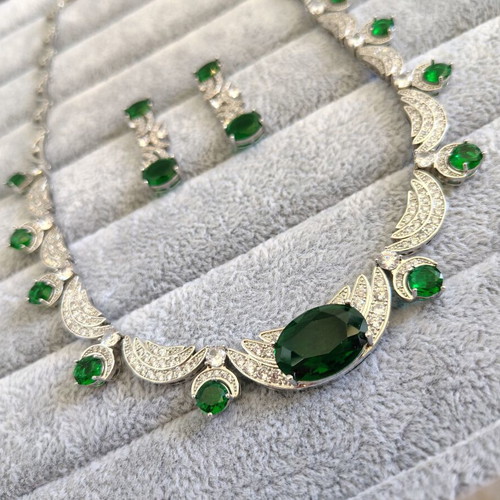 Jewelry set silver plated with zircon stones, like new
