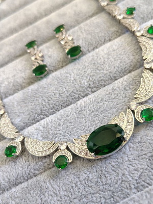 Jewelry set silver plated with zircon stones, like new