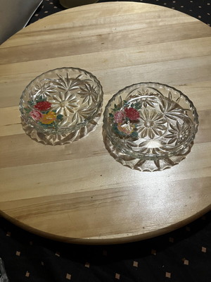 Dessert plates used, set of 2 with flowers