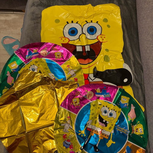 Bob SpongeParty Items new, set with gift bags, balloons and banner