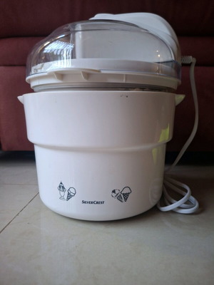 SilverCrest ice cream maker like new