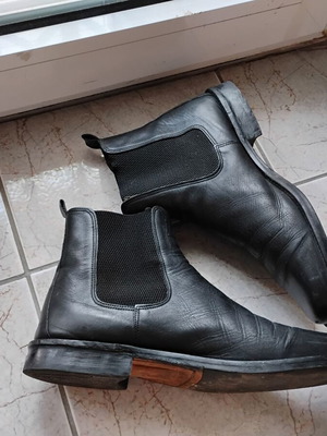 Leather Chelsea boots size 46 used