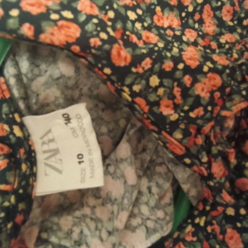 Zara shirt and skirt like new, sizes 10 and 9