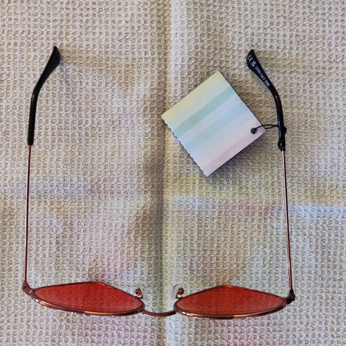 Solo-Solis NDL2288 sunglasses new with rose finish and red lens
