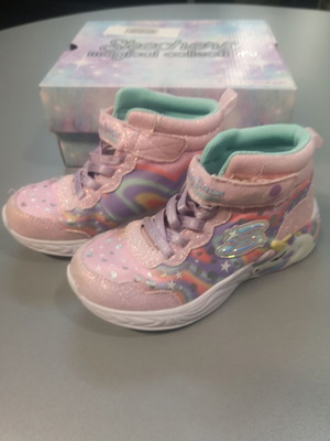 Skechers Unicorn Dreams Magical Dreamer boots, size 32