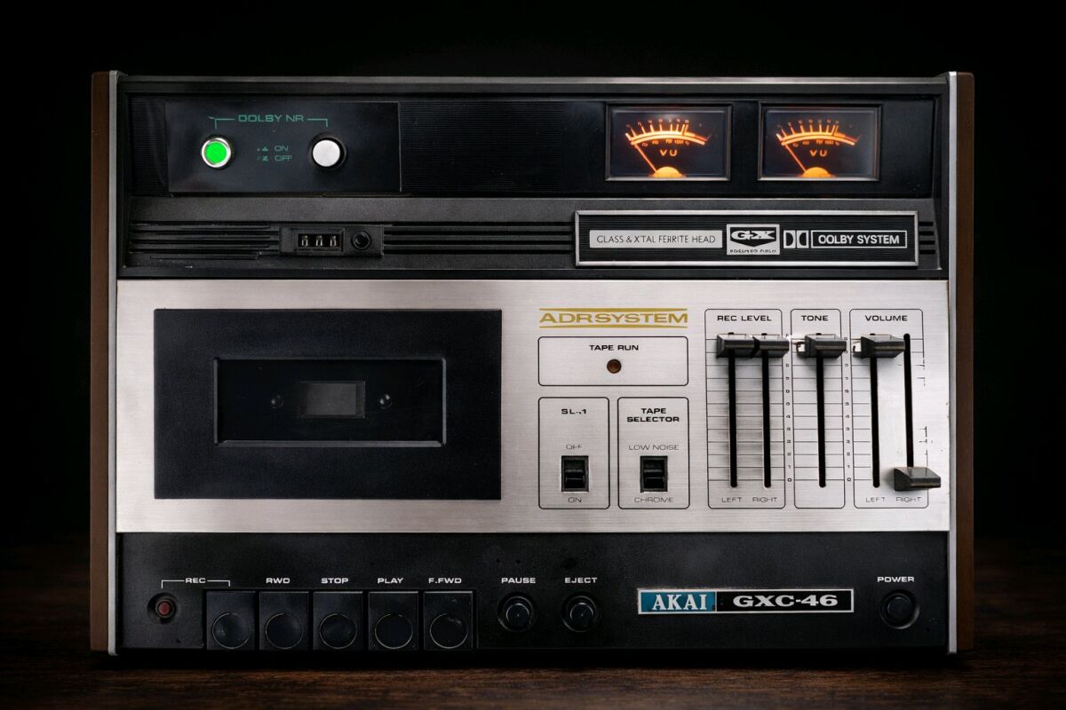 Akai GXC-46 vintage cassette deck with… - € 180,00 - Vendora.cy Akai GXC-46 vintage cassette deck with… - € 180,00 - Vendora.cy