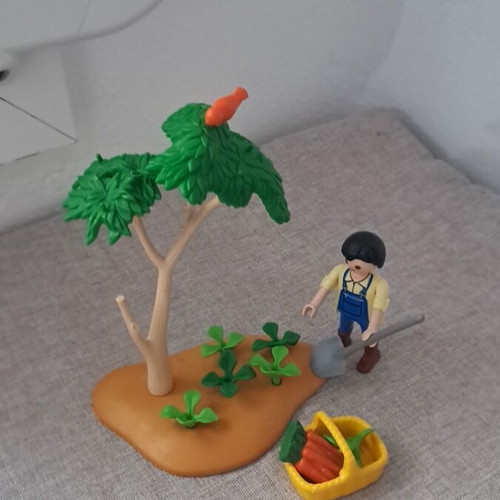 Playmobil farmer in the garden like new