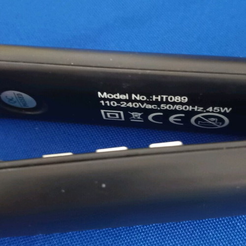 Hairtech Hair Straightener like new with infrared rays and ceramic plates