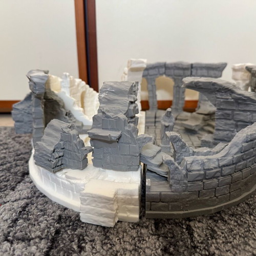 Lord of the Rings 3D Weathertop Terrain Piece like new, 30x40 resin