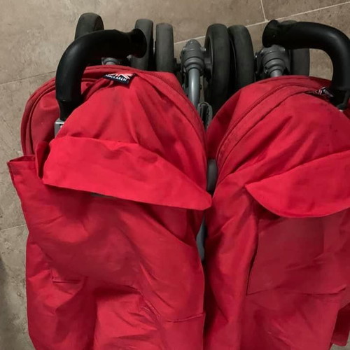 Maclaren Twin Techno red stroller like new for newborn twins