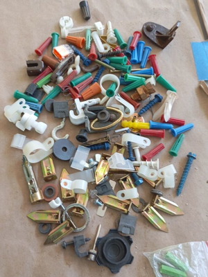 Hardware new for fastening and cable organization