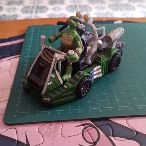 TMNT Mini Mutants Mini Moto-Slider with Donatello figure, used