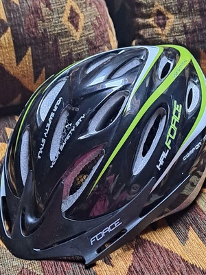 Κράνος ποδηλάτου Force Hal σαν καινούργιο με 19 οπές και αφαιρούμενο γείσο