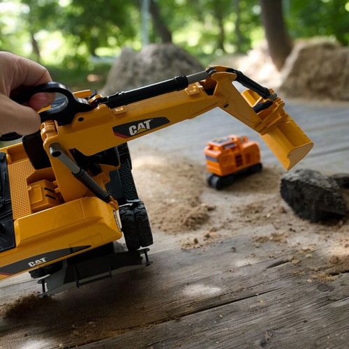 Bruder CAT Excavator used with wheels and shovel