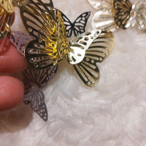 Necklace with butterflies like new in gold and silver