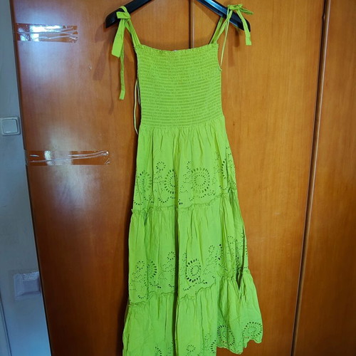 Summer dresses bundle used, 4 dresses, 1 cardigan, 1 leggings, sizes S-M