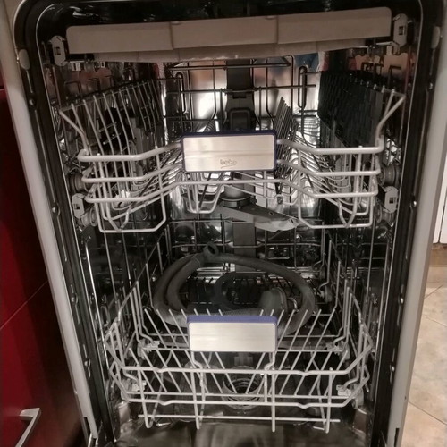 Beko dishwasher like new, 45 cm with built-in lighting