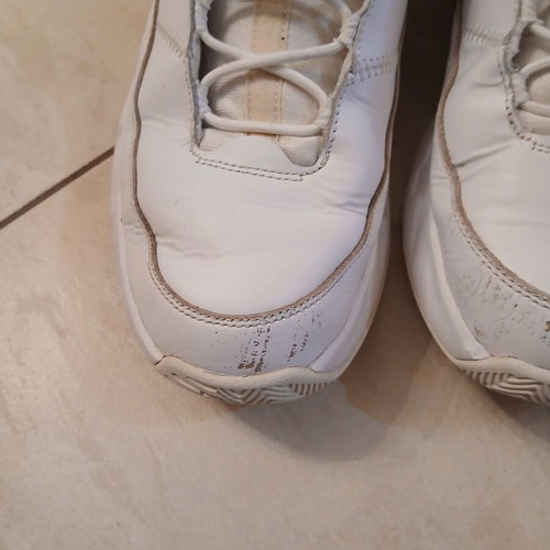 Jordan athletic shoes size 45 used, white