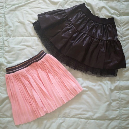 Skirts like new, pack of 2, 98cm