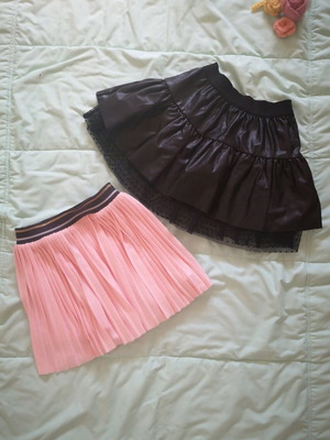 Skirts like new, pack of 2, 98cm