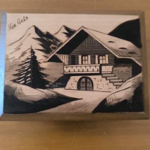 Vintage wooden jewelry box with handmade Les Gets chalet design