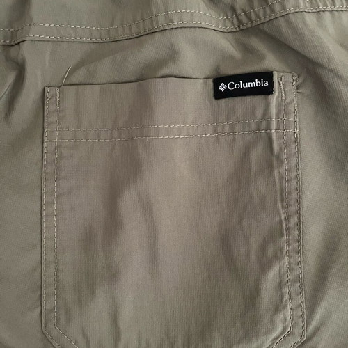 Columbia regular hiking pants like new, khaki