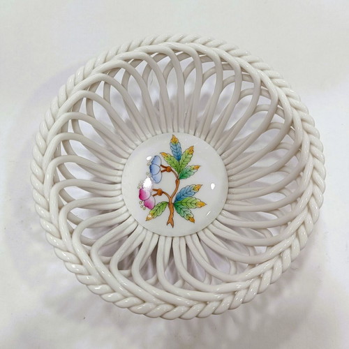 Vintage Herend Queen Victoria Handpainted Porcelain Bowl like new with floral motifs
