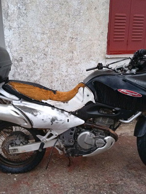 Suzuki XF 650 Freewind μεταχειρισμένη για επισκευή ή ανταλλακτικά