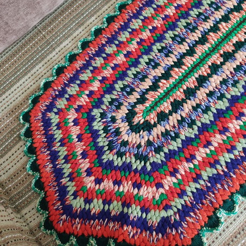 Vintage handmade knitted rug used, 88x42 cm