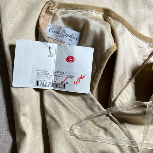 Pierre Cardin girl dress 7-9 years new, beige