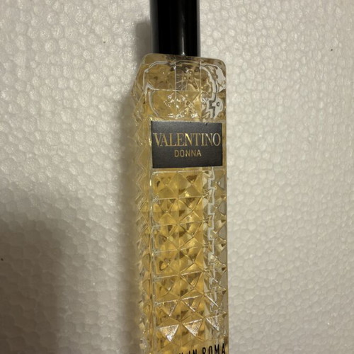 Valentino Born In Roma Yellow Dream miniature perfume 15 ml