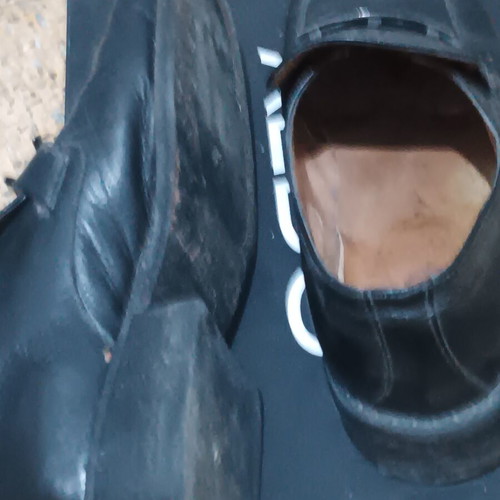 Cavalieri dress shoes used, size 40, black leather with buckle
