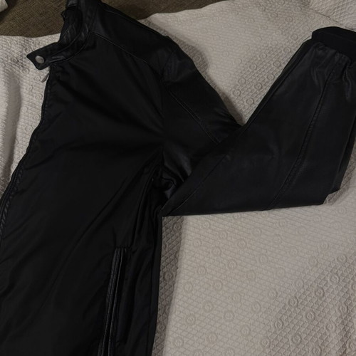 Leather jacket like new, black, size S