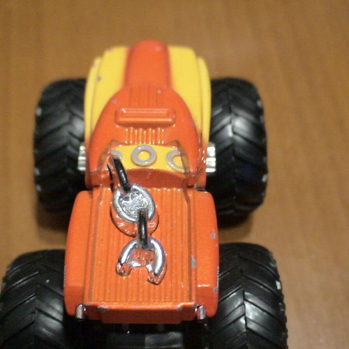 Hot Wheels Monster Trucks Pit Launch & Jam playset used 1:64 2021