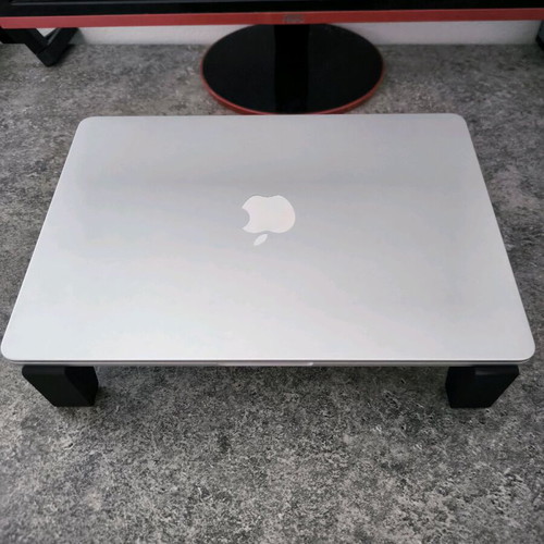 Macbook Air 13.6 stand made to order, 3D printed minimal design