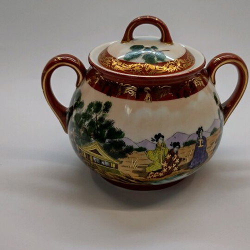 Osaka sugar bowl like new, large 770 ml with Japanese decor