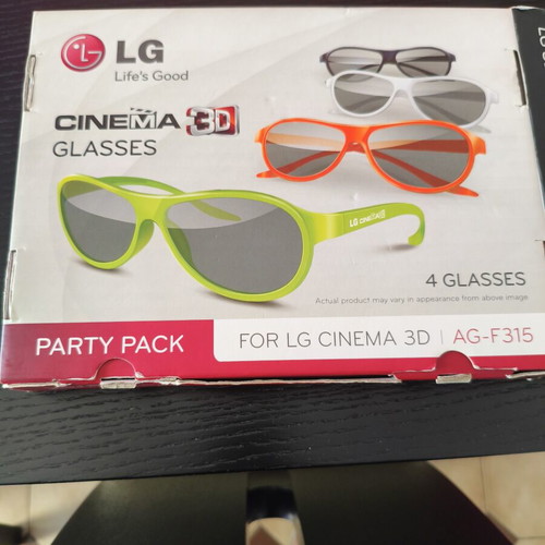 LG Cinema 3D Glasses AG-F315 party pack of 4 like new