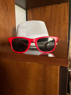 Παιδικά γυαλιά ηλίου με φακούς polarized για παιδιά έως 12 ετών