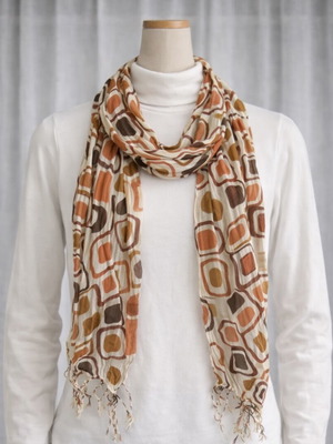 Scarf in earth tones like new