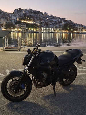 Yamaha FZ 6 Fazer 2004 like new, 600cc, 45,000 km, dark blue