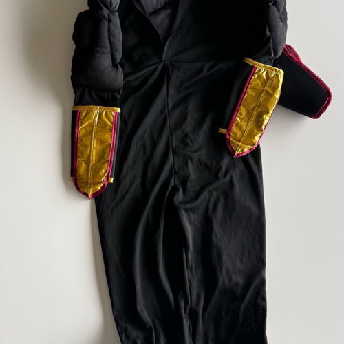Ninja carnival costume used, size 11-12 years with hood