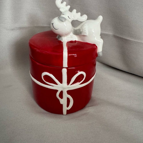 Marva ceramic cookie jar used, red with reindeer design