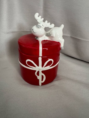Marva ceramic cookie jar used, red with reindeer design