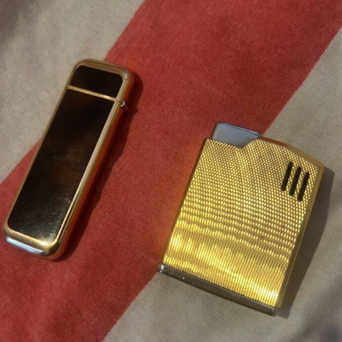 Lighters used, spark but need flint