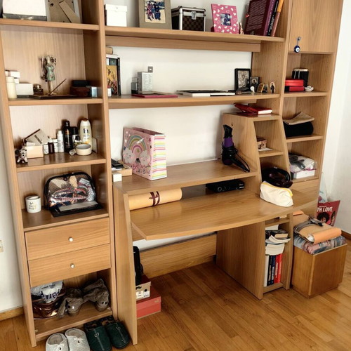 Children's bedroom set like new with bookshelf, desk and two single beds