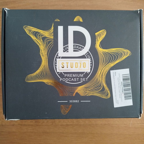 Liam and Daan Studio Premium Podcast Set like new with accessories