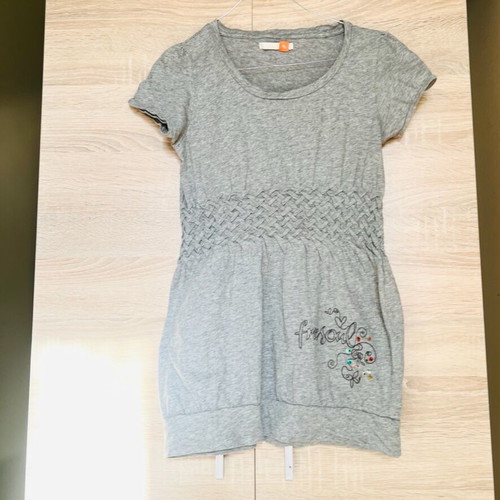Short-sleeve gray t-shirt Medium like new